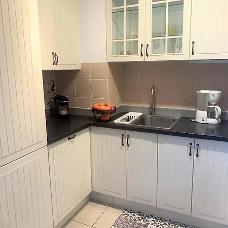 דירה T2 Proche De La Gare, A 10 Minutes A Pieds De La Croisette, Piscine & Parking Dans De Standing קאן