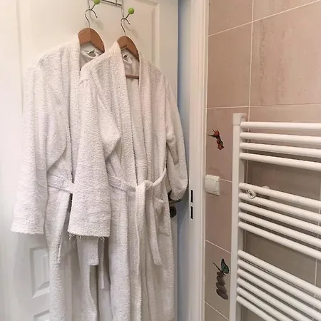 T2 Résidence élégante: Piscine, Parking, Proche Croisette *