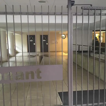Apartment T2 Résidence élégante: Piscine, Parking, Proche Croisette