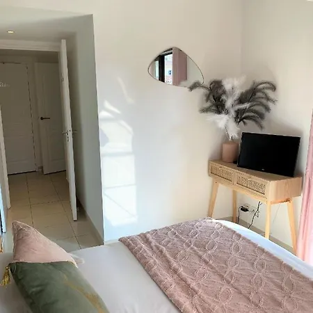 T2 Résidence élégante: Piscine, Parking, Proche Croisette Cannes
