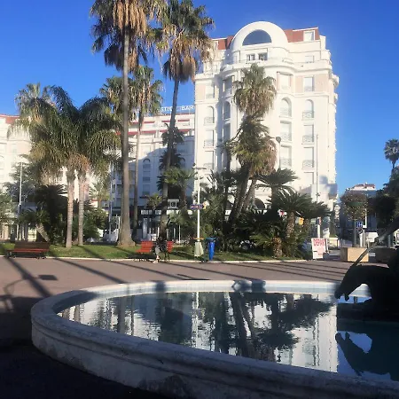 T2 Résidence élégante: Piscine, Parking, Proche Croisette Apartment