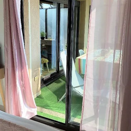 דירה T2 Proche De La Gare, A 10 Minutes A Pieds De La Croisette, Piscine & Parking Dans De Standing קאן