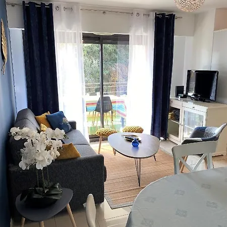 T2 Proche De La Gare, A 10 Minutes A Pieds De La Croisette, Piscine & Parking Dans De Standing דירה *