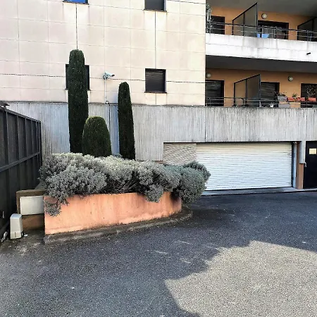 T2 Proche De La Gare, A 10 Minutes A Pieds De La Croisette, Piscine & Parking Dans De Standing דירה *