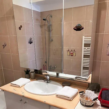 T2 Proche De La Gare, A 10 Minutes A Pieds De La Croisette, Piscine & Parking Dans De Standing * קאן