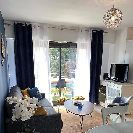 דירה T2 Proche De La Gare, A 10 Minutes A Pieds De La Croisette, Piscine & Parking Dans De Standing *